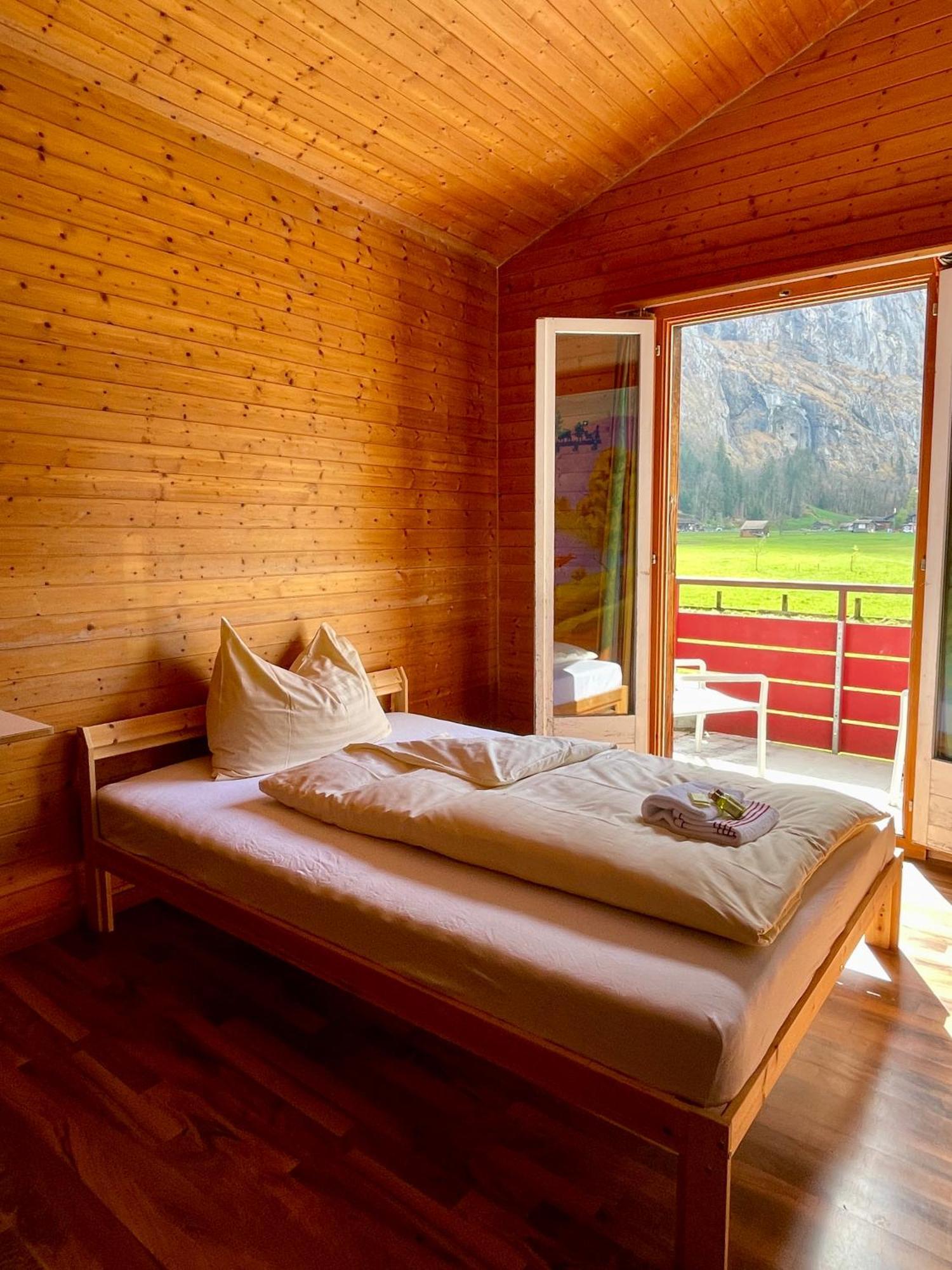 Alpine Base Hostel - Adults Only Lauterbrunnen Exterior photo